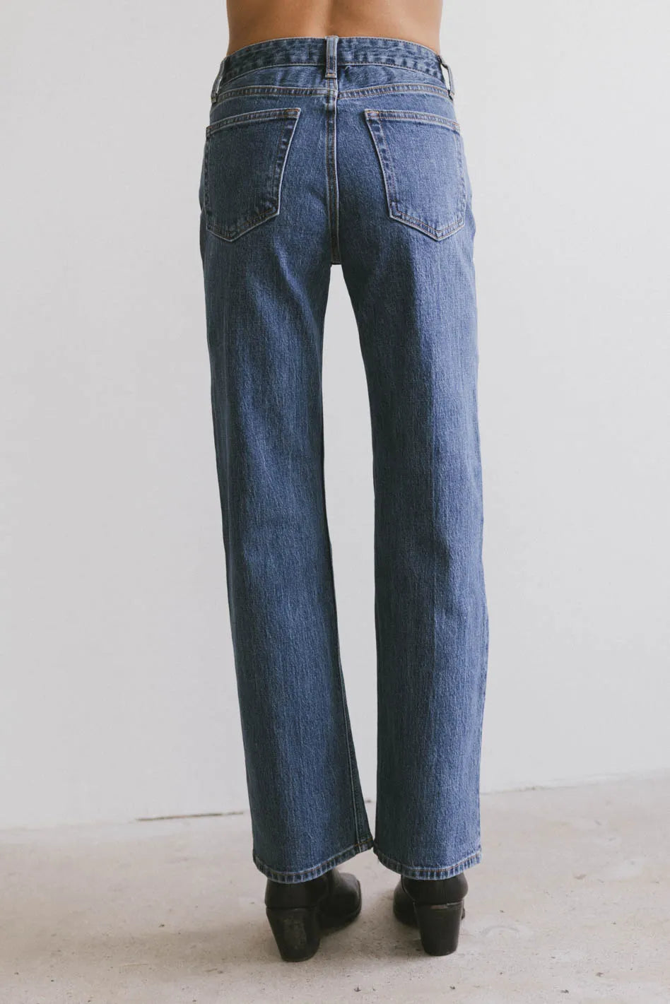 Olwen Retro Straight Leg Jeans in Dark Wash