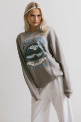 Mount Rainier Crewneck in Grey