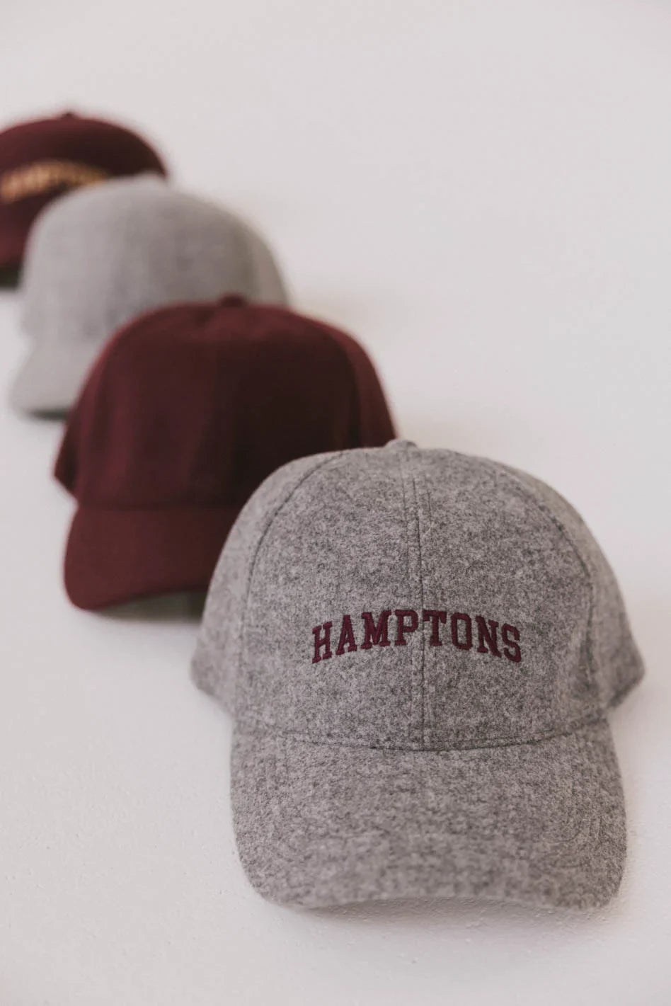 Hamptons Baseball Cap in Grey