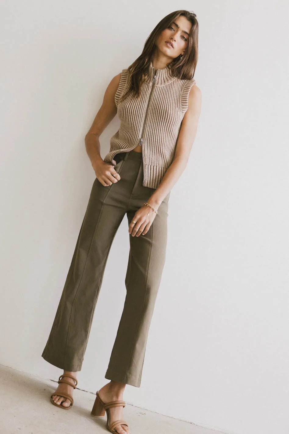 Sable Straight Leg Pants in Olive