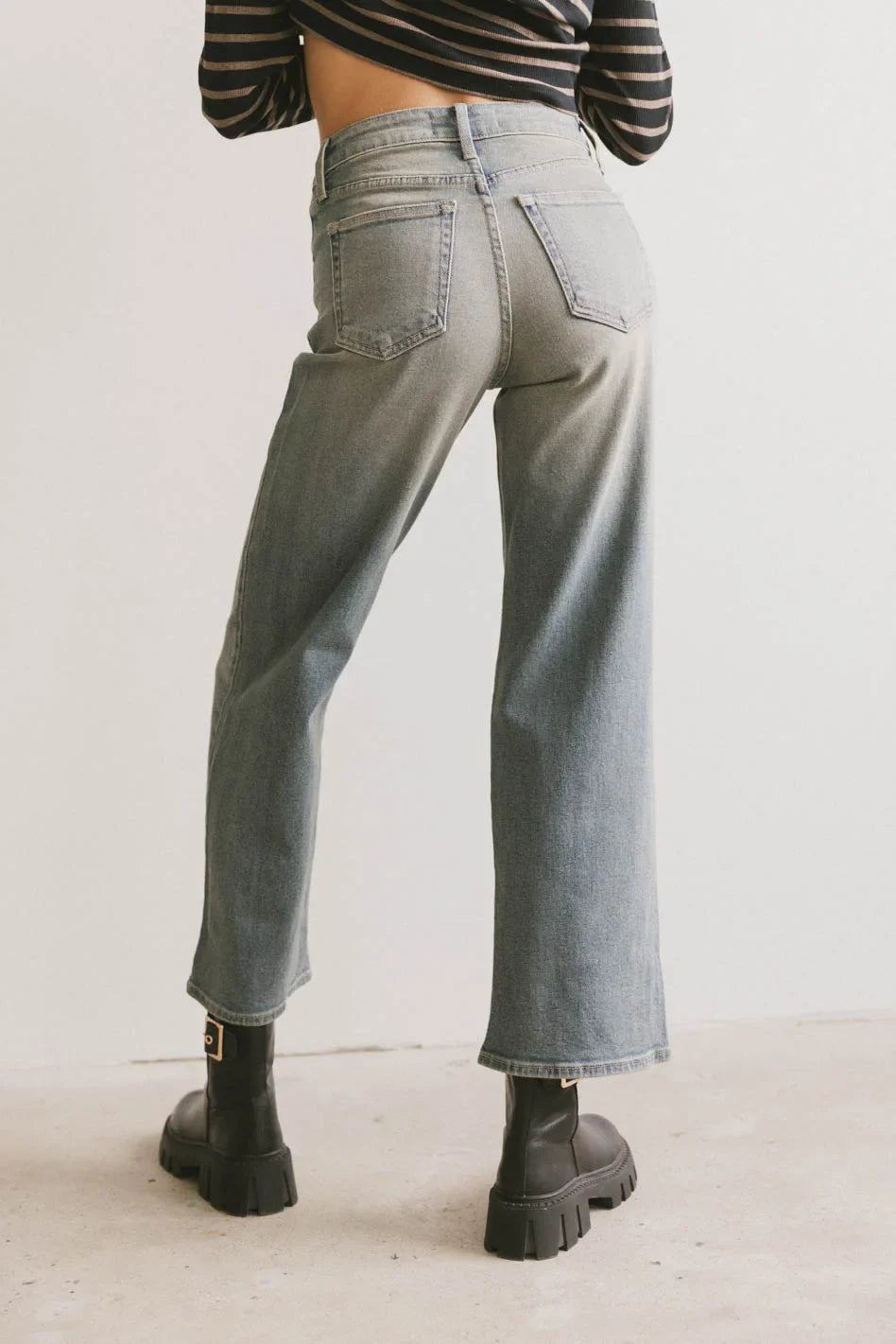 Reva Straight Leg Jeans in Medium Wash