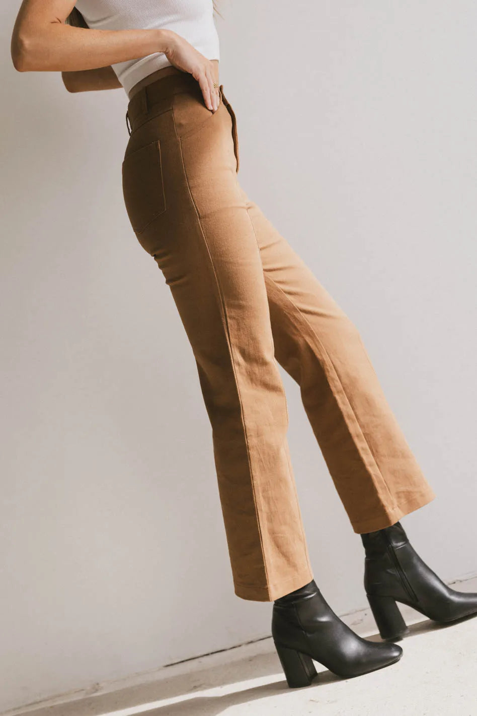 Sable Straight Leg Pants in Camel