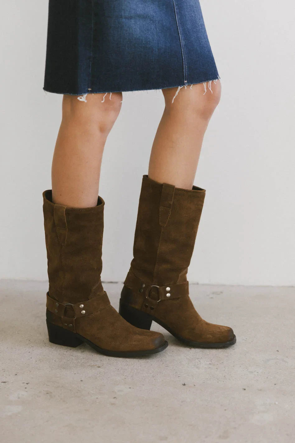 Steve Madden Ruskin Boots in Tan Suede