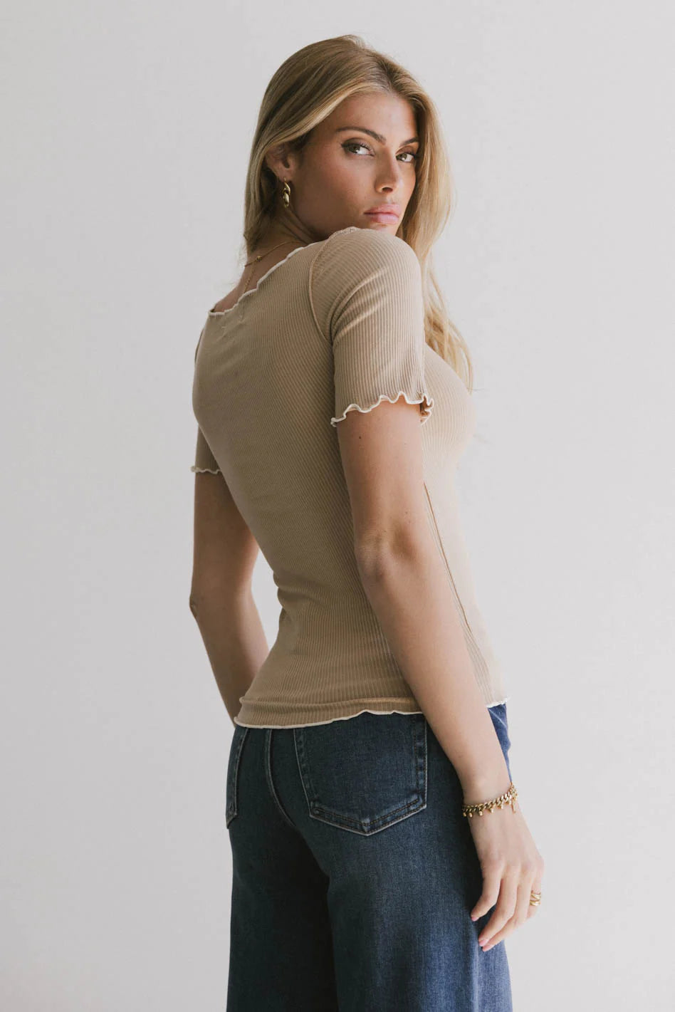 Carly Lettuce Edge Tee in Taupe