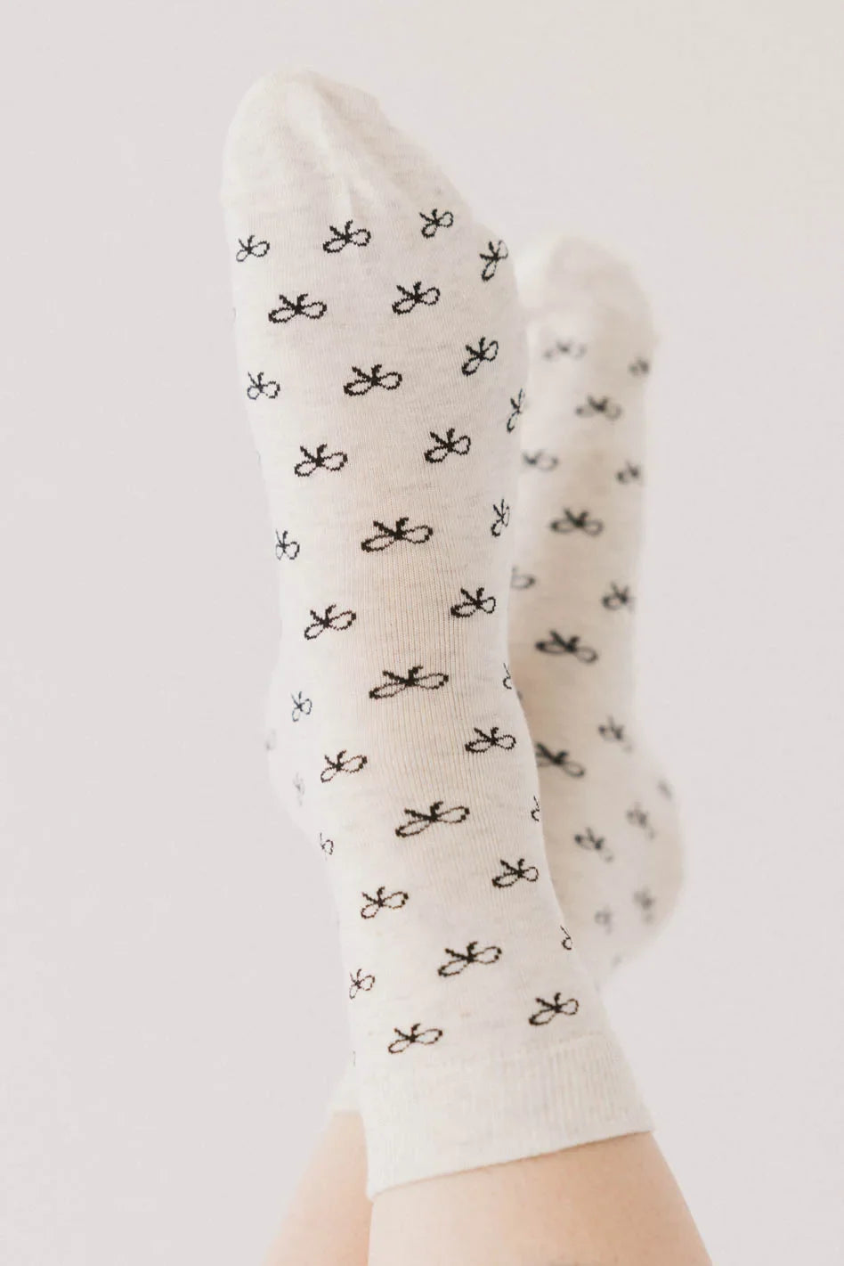 Bow Socks in White