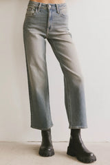 Reva Straight Leg Jeans in Medium Wash