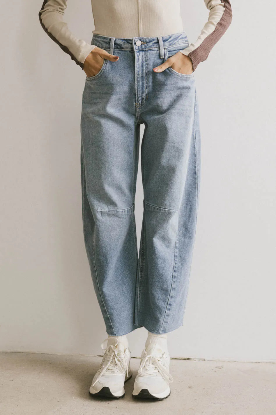 Juliette Barrel Jeans in Light Wash