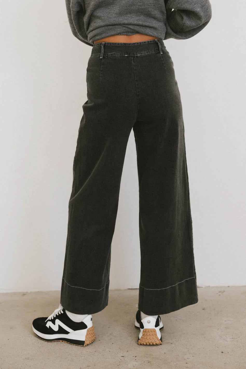 Emmaline Wide Leg Jeans in Black