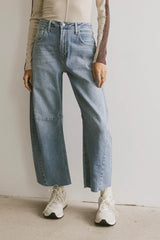 Juliette Barrel Jeans in Light Wash