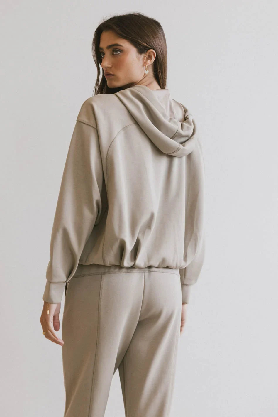 Flow State Pullover Hoodie in Taupe