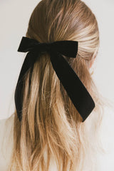 Long Tail Velvet Bow in Black