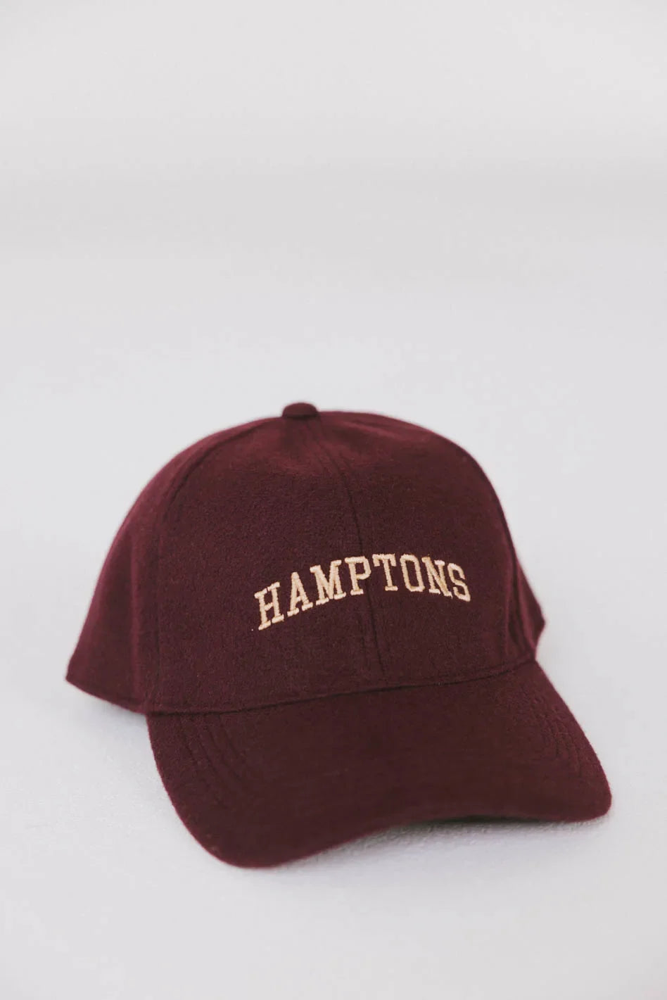 Hamptons Baseball Cap in Burgundy