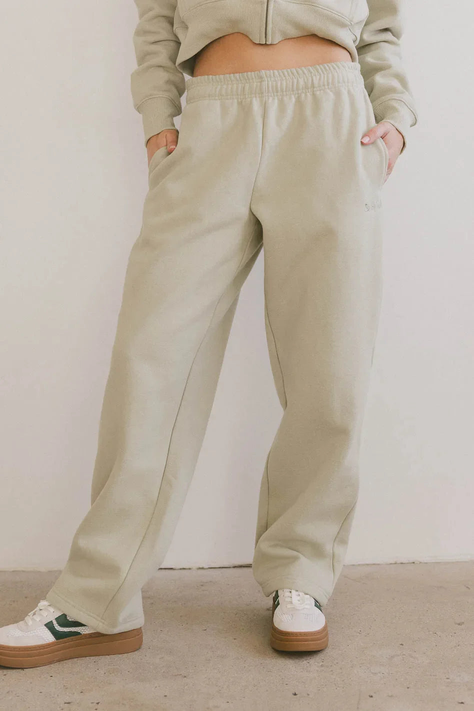 Ezra Sweatpants in Sage