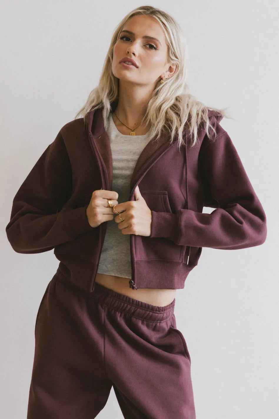 Ezra Zip Up in Burgundy