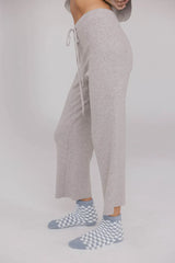 Evelise Ribbed Pants in Grey