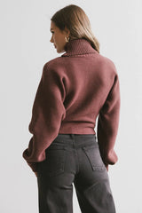 Gracelyn Turtleneck Sweater in Redbrown