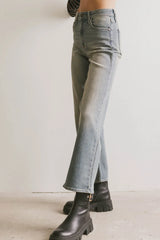 Reva Straight Leg Jeans in Medium Wash