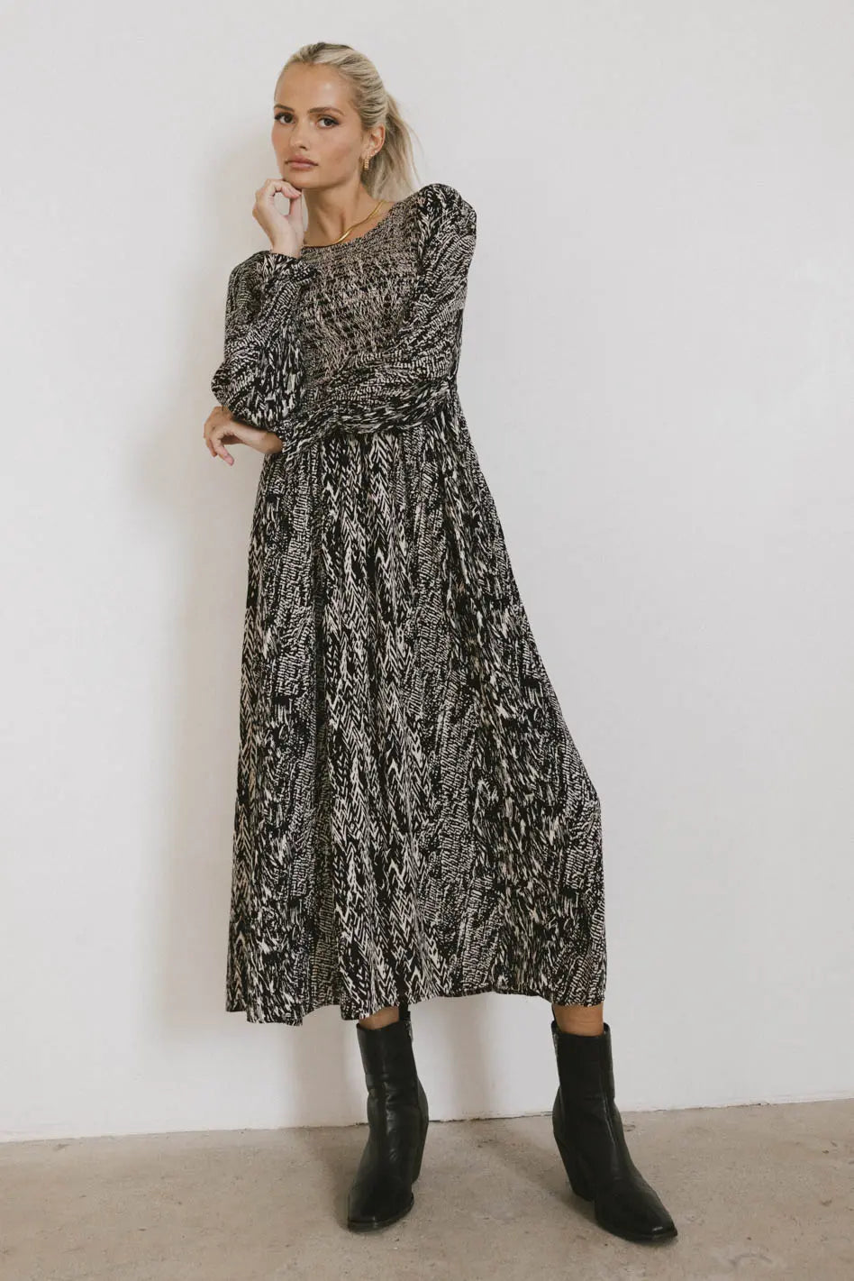 Justice Abstract Midi Dress in Black