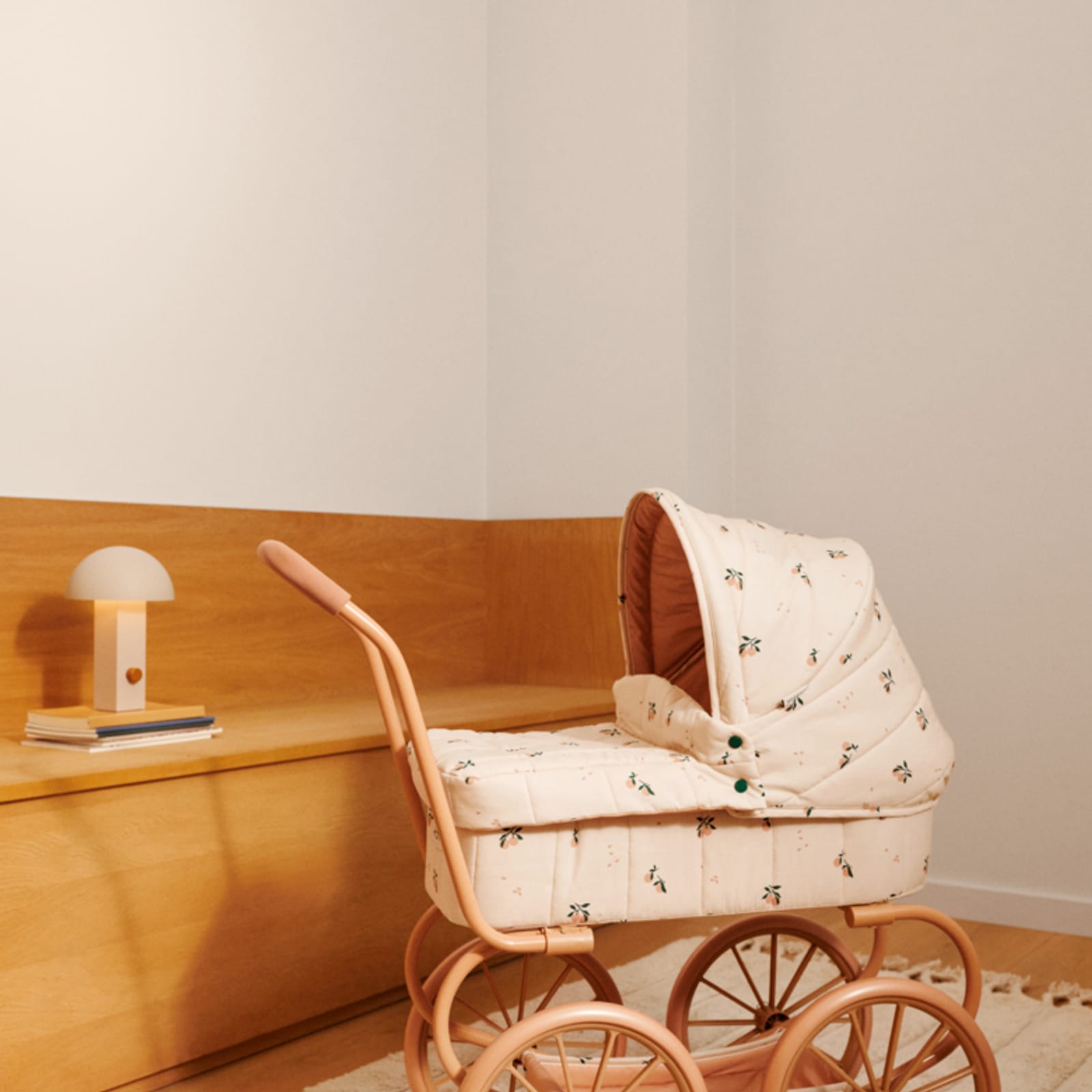 Adaline Doll Pram Peach / Sea Shell