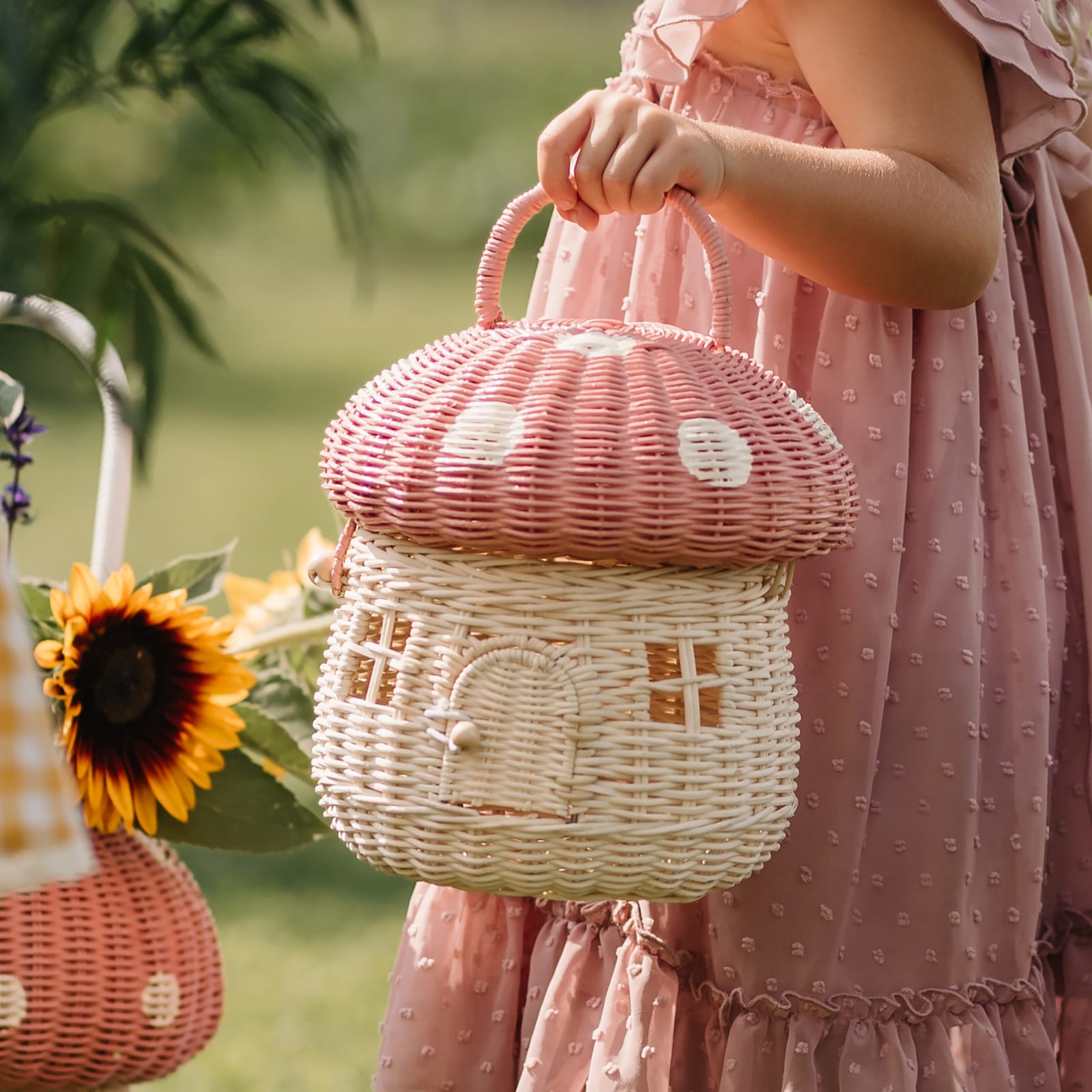 Rattan Mushroom Basket – Musk