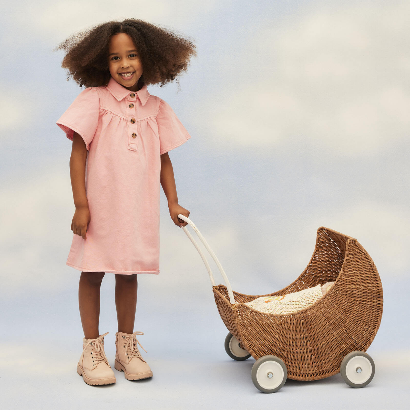 Rattan Moon Stroller – Natural